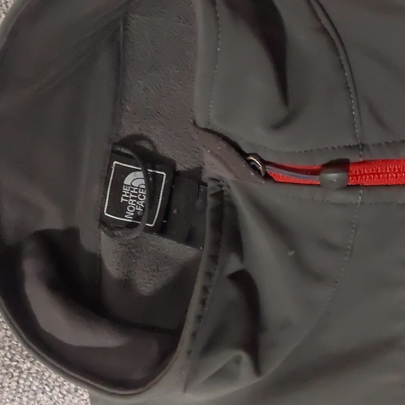 The North Face Apex Shell - Picture 3 of 4